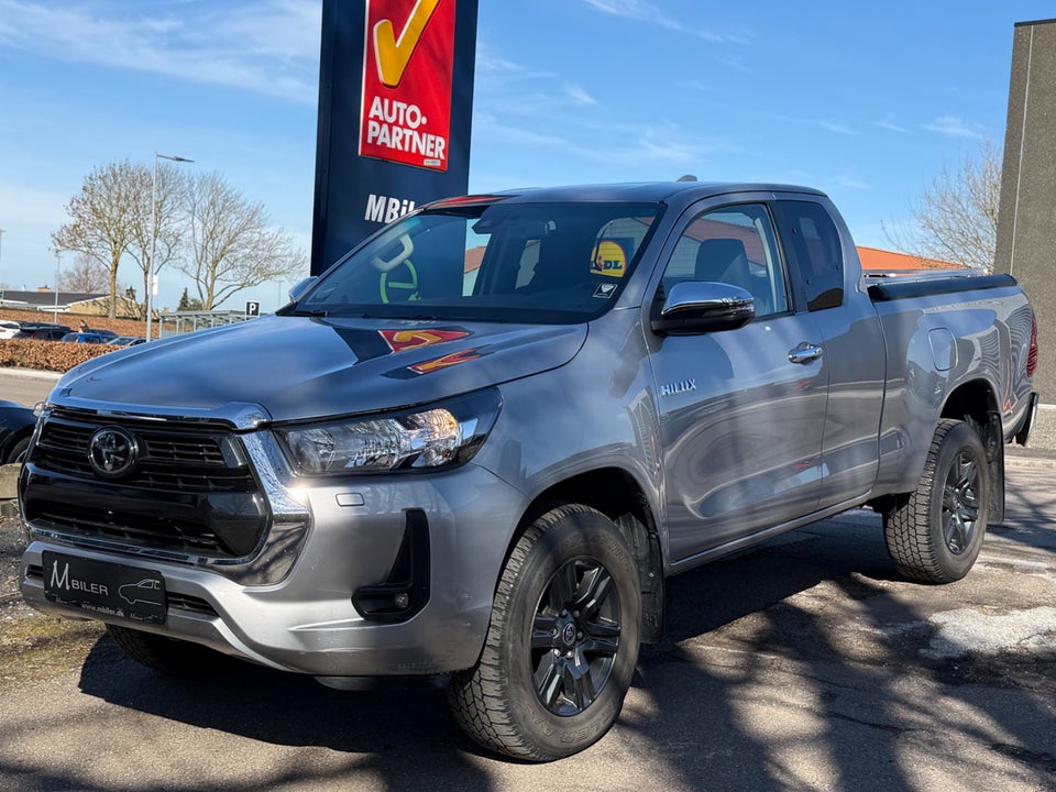 Toyota HiLux 2,8 D T3 Ex.Kab aut. 4d