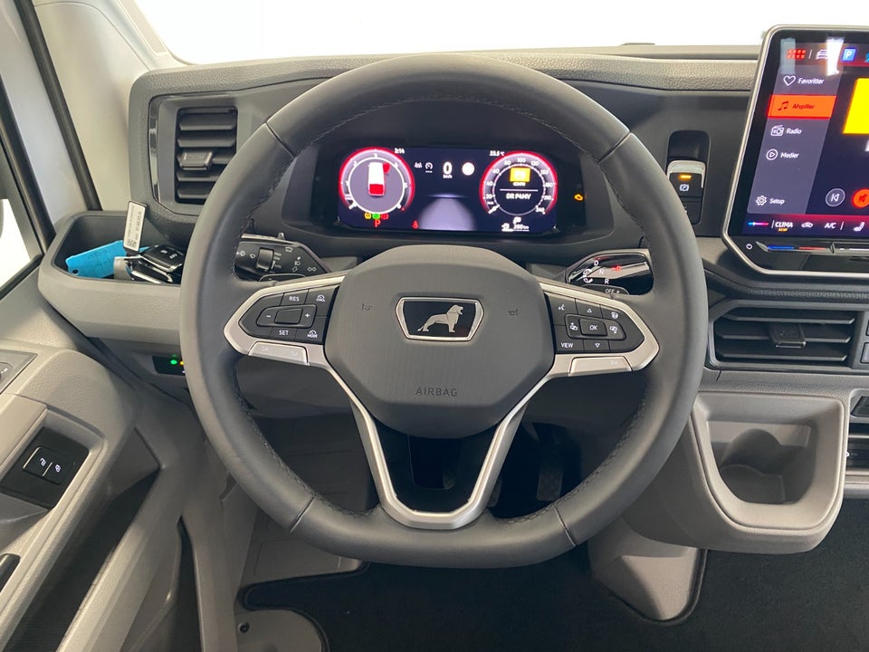 MAN TGE 2,0 3.140 Kombi L3H2 aut. FWD