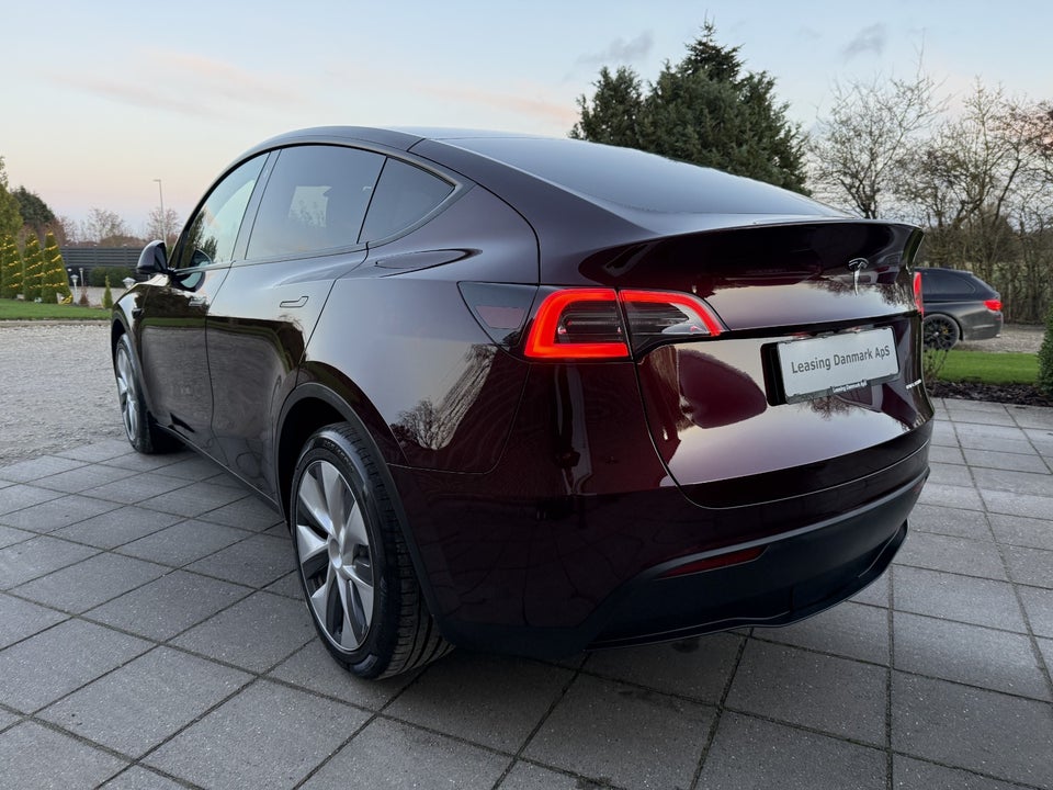 Tesla Model Y Long Range AWD 5d