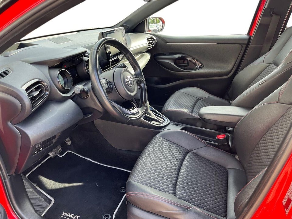 Toyota Yaris 1,5 Hybrid H3 Premier Edition e-CVT 5d