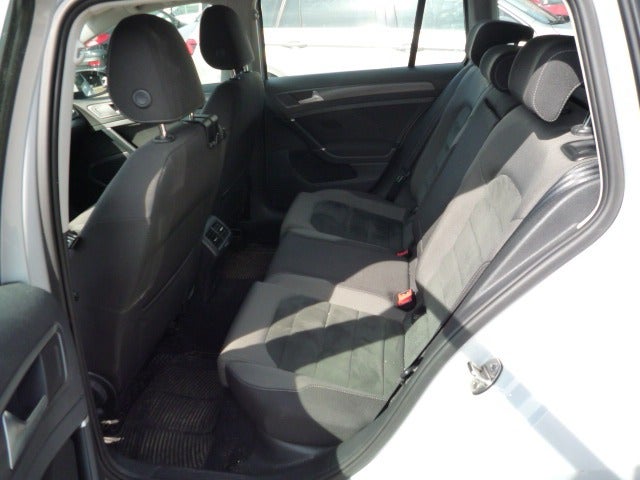 VW Golf VII 1,6 TDi 115 Comfortline Variant DSG 5d