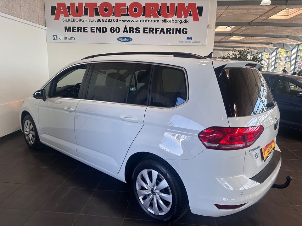 VW Touran 2,0 TDi 115 Comfortline Family DSG Van 5d