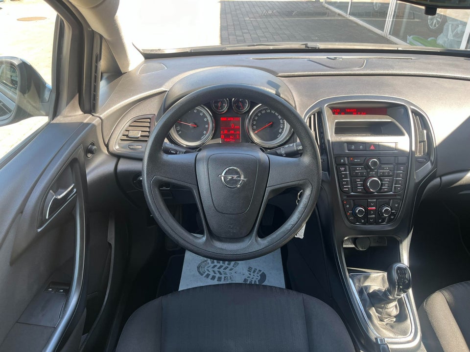 Opel Astra 1,4 100 Limited Sports Tourer 5d