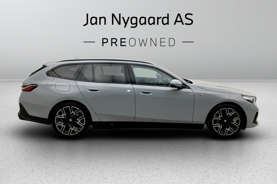 BMW i5 eDrive40 Touring Fully Charged 5d