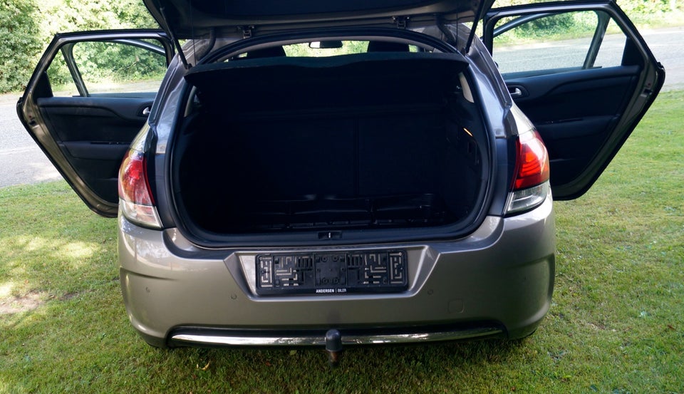 Citroën C4 1,6 BlueHDi 100 Feel 5d