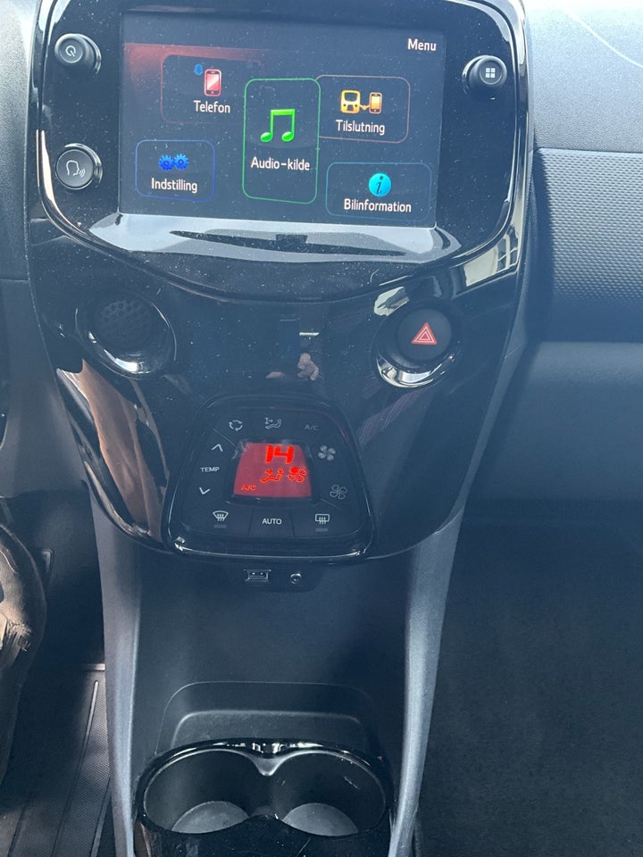Citroën C1 1,0 VTi Shine 5d