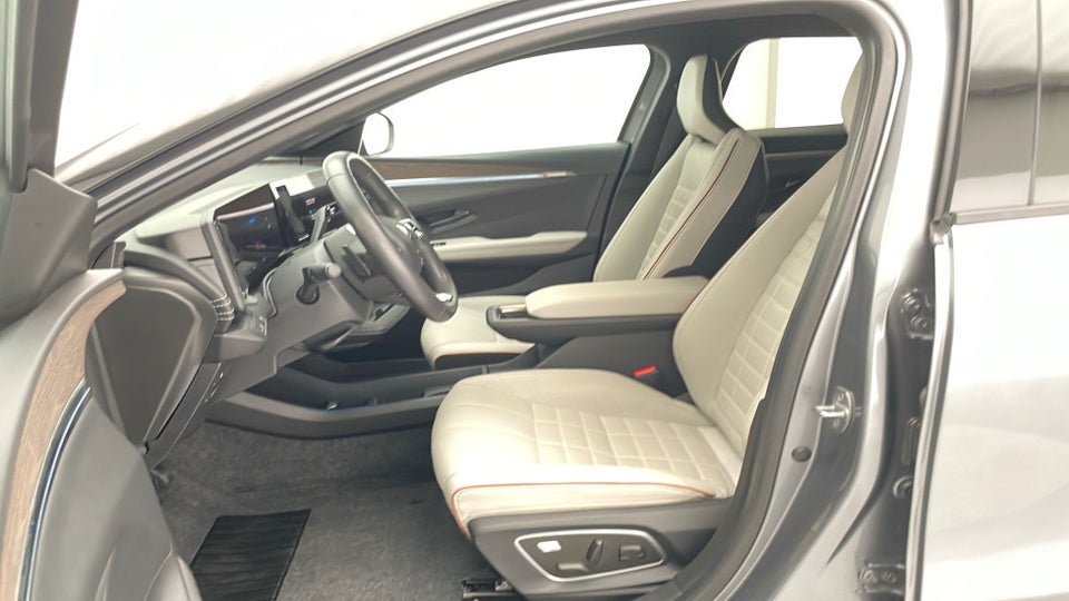 Renault Megane E-Tech 60 Iconic 5d