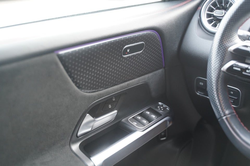 Mercedes EQB250+ AMG Line 5d