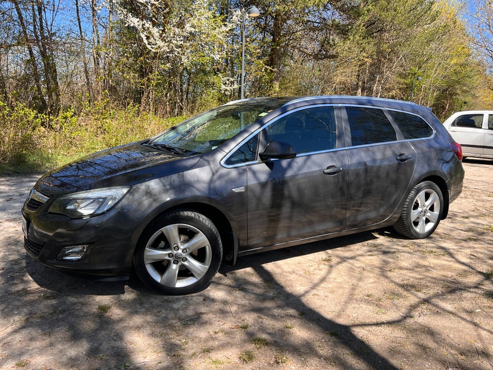 Opel Astra 1,4 T 140 Sport Sports Tourer 5d