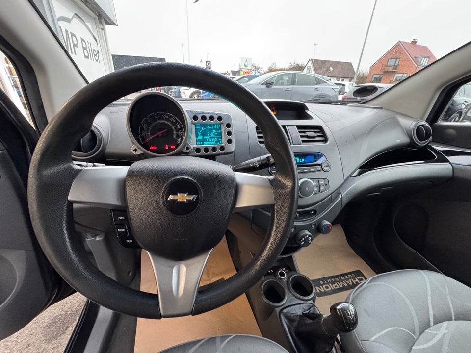 Chevrolet Spark 1,0 LS 5d