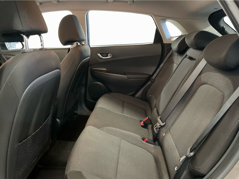 Hyundai Kona 39 EV Select 5d