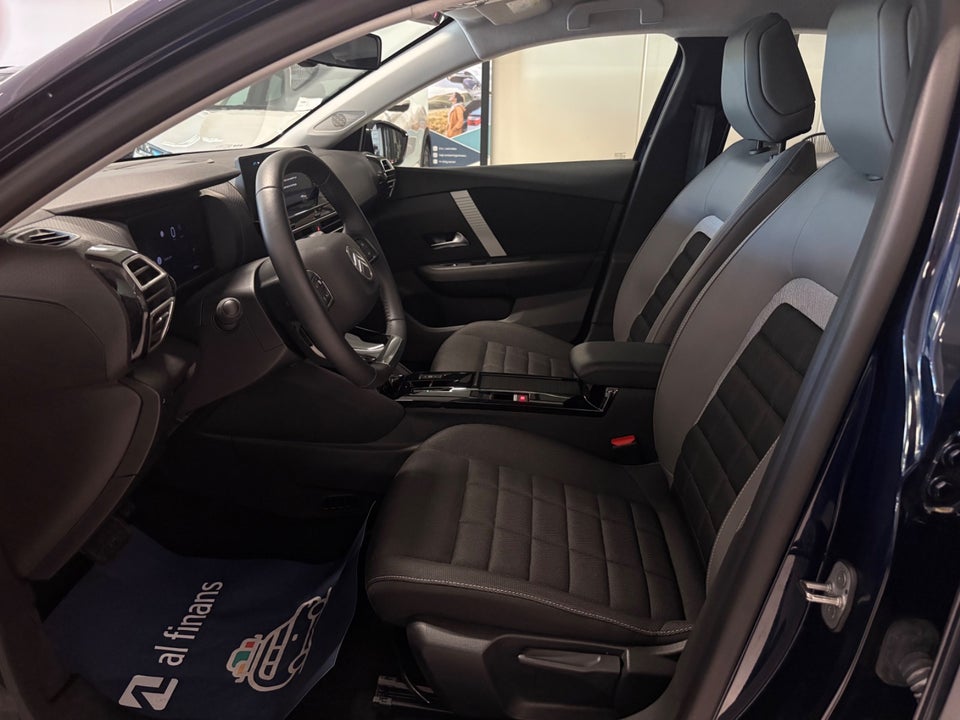 Citroën ë-C4 X 54 Plus 4d