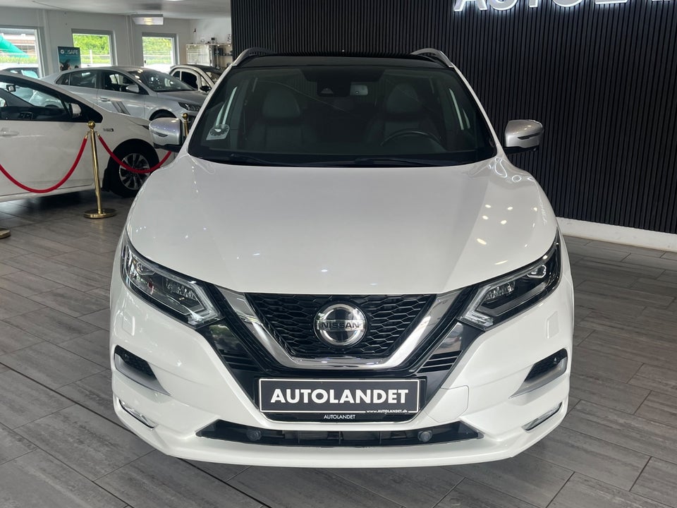 Nissan Qashqai 1,3 Dig-T 160 Tekna+ 5d