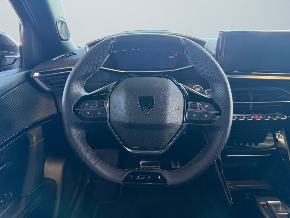 Peugeot e-2008 54 GT 5d