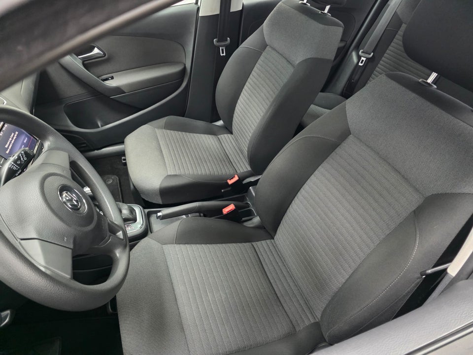 VW Polo 1,4 Comfortline aut. 5d