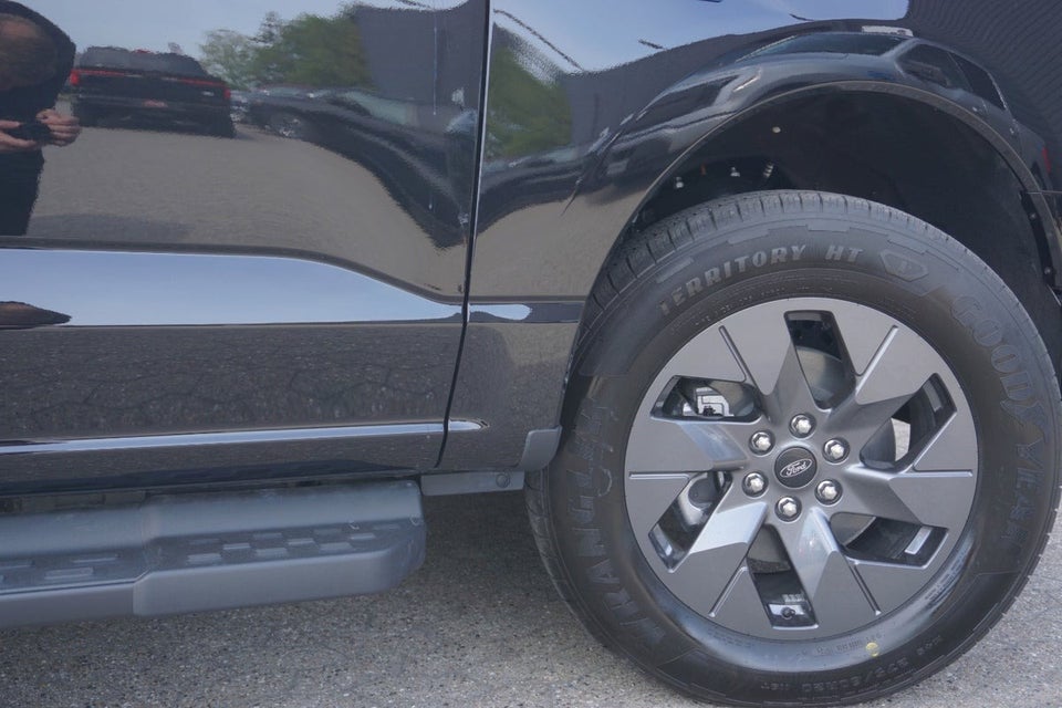 Ford F-150 Lightning Flash Extended Range 4d