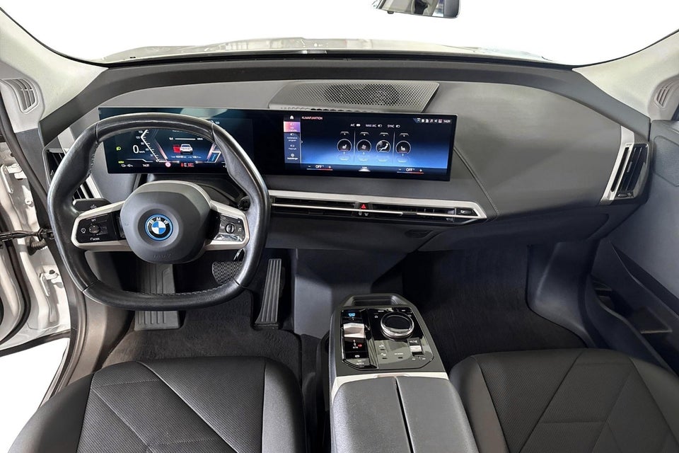 BMW iX xDrive40 5d
