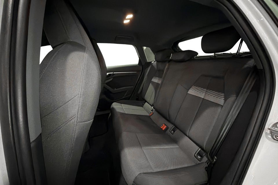 Audi A3 40 TFSi e Prestige Sportback S-tr. 5d