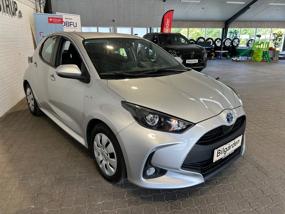 Toyota Yaris 1,5 Hybrid H3 e-CVT 5d