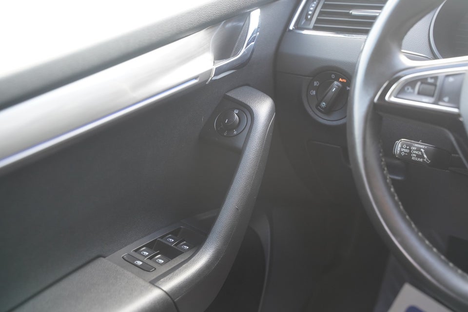 Skoda Octavia 1,6 TDi 115 Style Combi DSG 5d