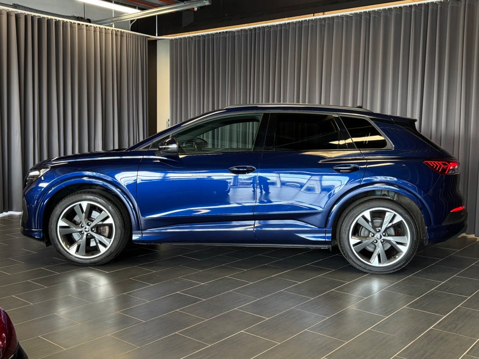Audi Q4 e-tron 40 S-line 5d