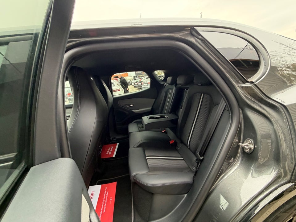 Ford Capri 77 Select Extended Range 5d