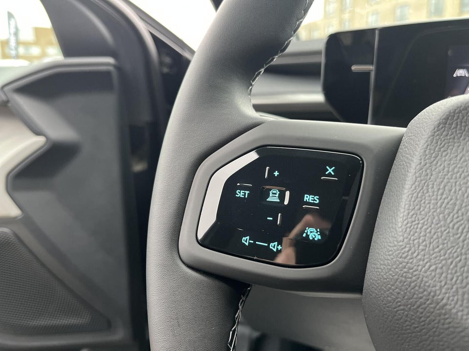 Ford Capri 77 Select Extended Range 5d