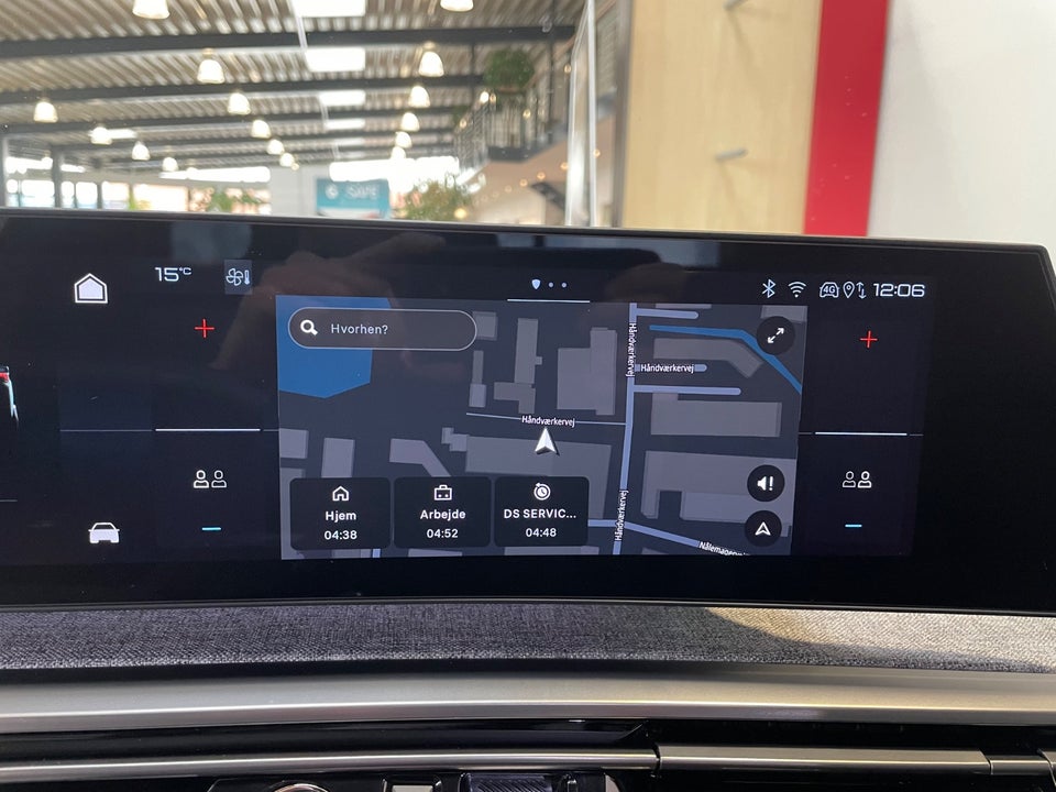 Peugeot e-3008 77 GT Pack 5d