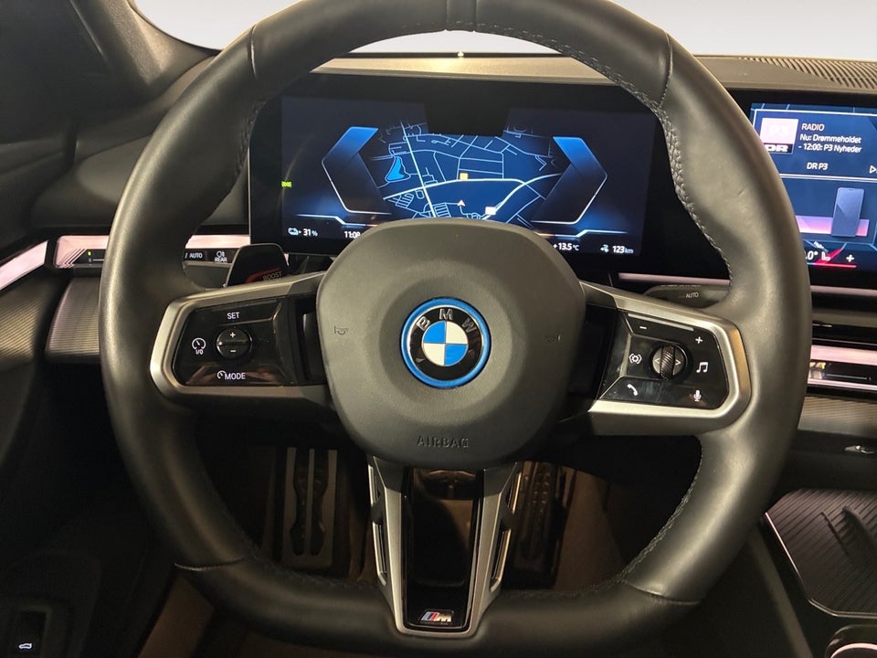 BMW i5 eDrive40 M-Sport 4d