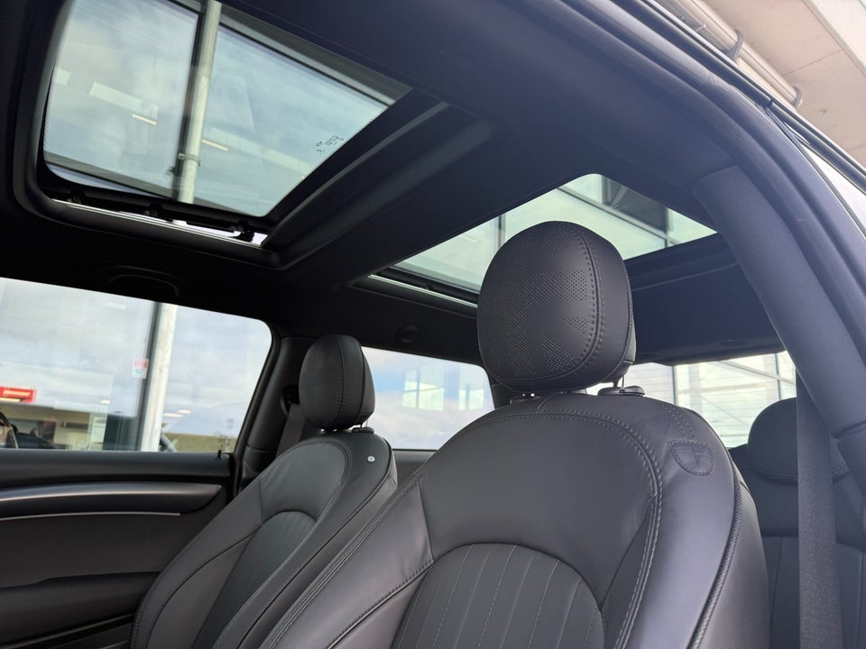 MINI Cooper SE Maximise 3d