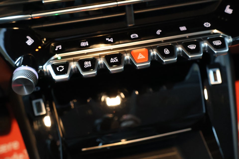 Peugeot 208 1,2 PureTech 100 Supreme Sport 5d