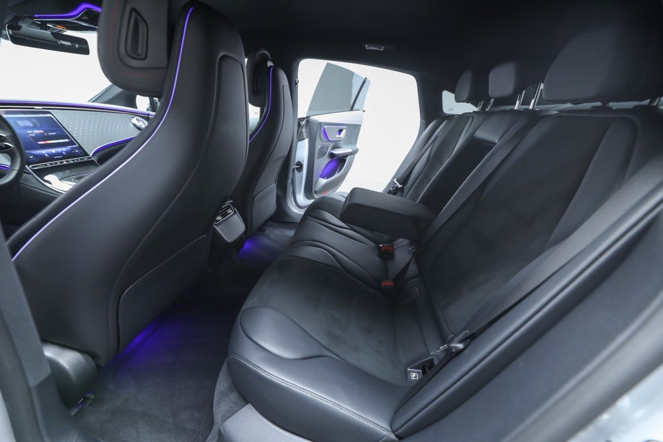 Mercedes EQE350 AMG Line 4d