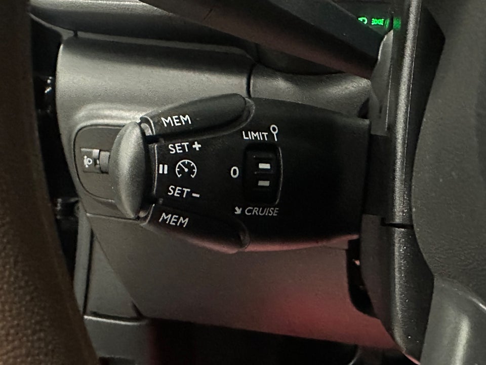 Citroën C3 1,2 PureTech 83 Shine 5d