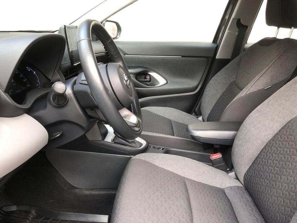 Toyota Yaris Cross 1,5 Hybrid Active Tech e-CVT 5d