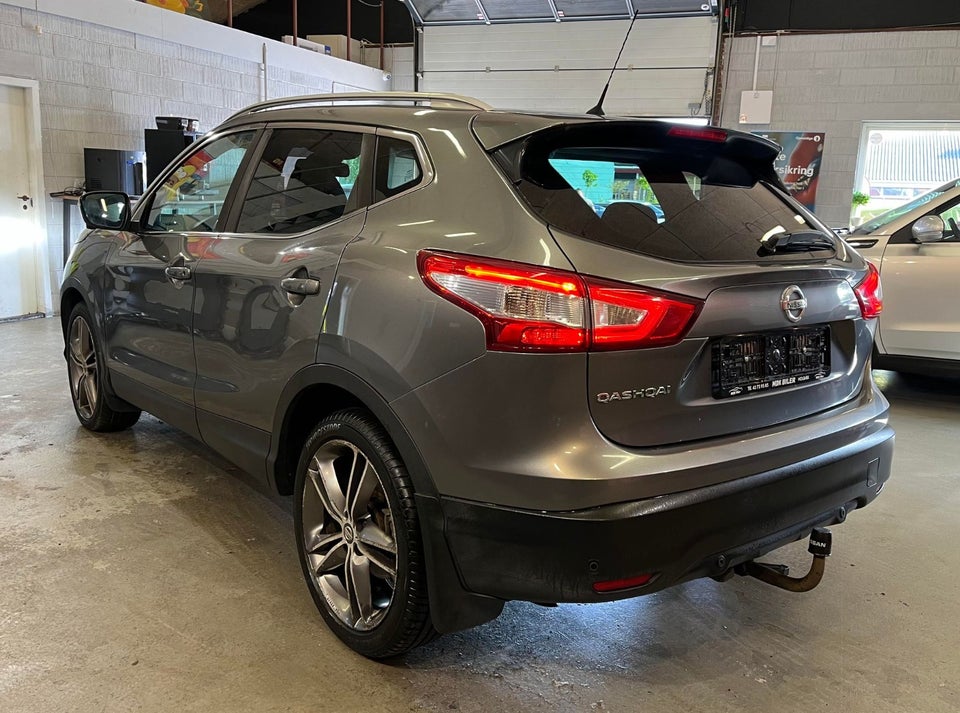 Nissan Qashqai 1,6 dCi 130 Tekna X-tr. 5d