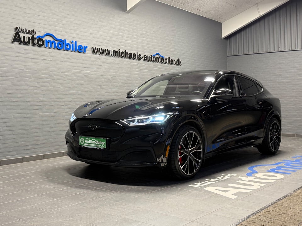 Ford Mustang Mach-E 98 Extended Range AWD 5d