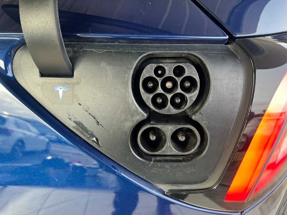 Tesla Model 3 Performance AWD 4d