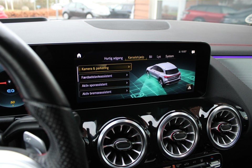 Mercedes EQA300 AMG Line 4Matic 5d