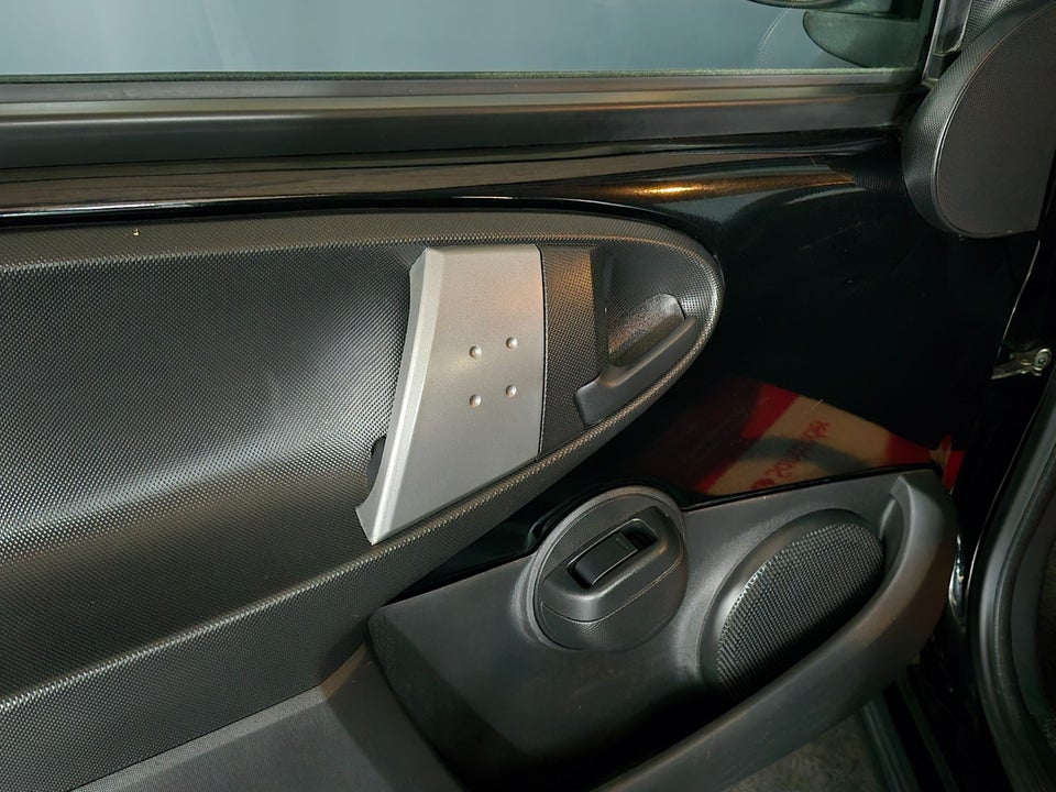 Peugeot 107 1,0 Champion Air 5d