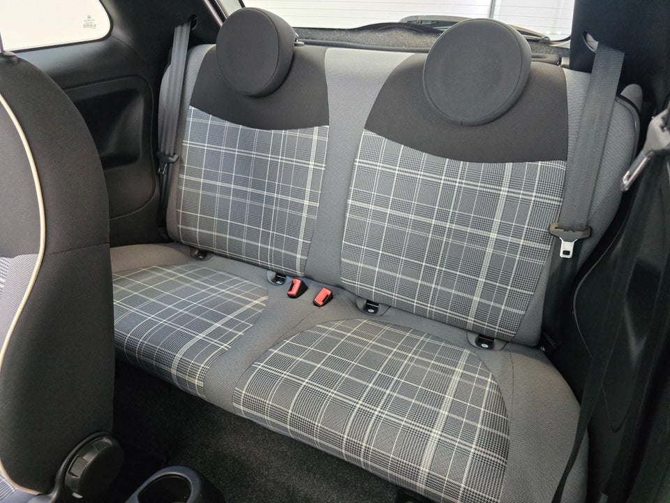 Fiat 500 1,0 Hybrid Lounge 3d