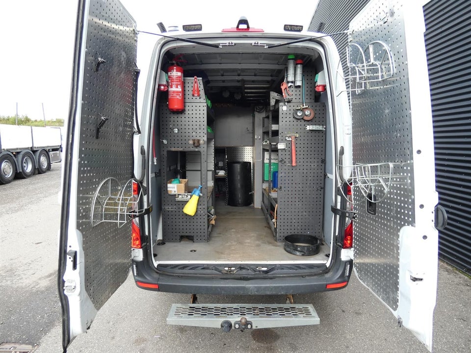 Mercedes Sprinter 317 2,0 CDi A2 Kassevogn aut. RWD