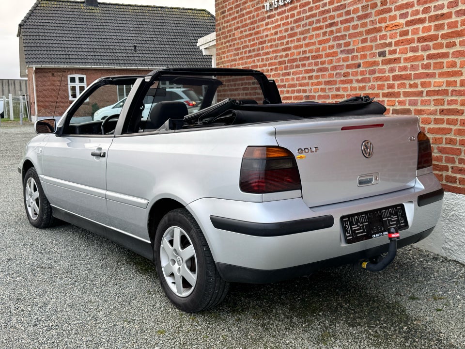 VW Golf IV 2,0 Highline Cabriolet 2d