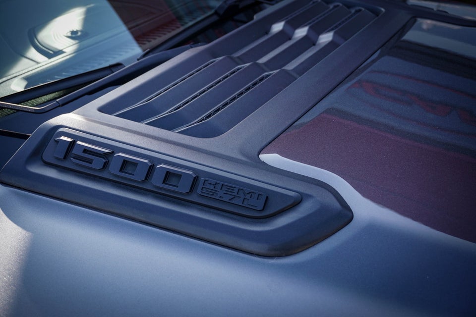 Dodge RAM 1500 5,7 V8 Hemi Limited Night aut. 4d