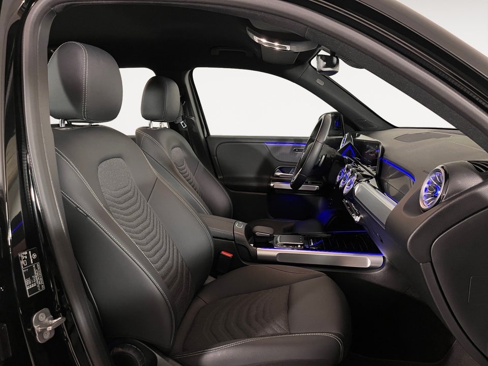 Mercedes EQB300 Progressive 4Matic 7prs 5d