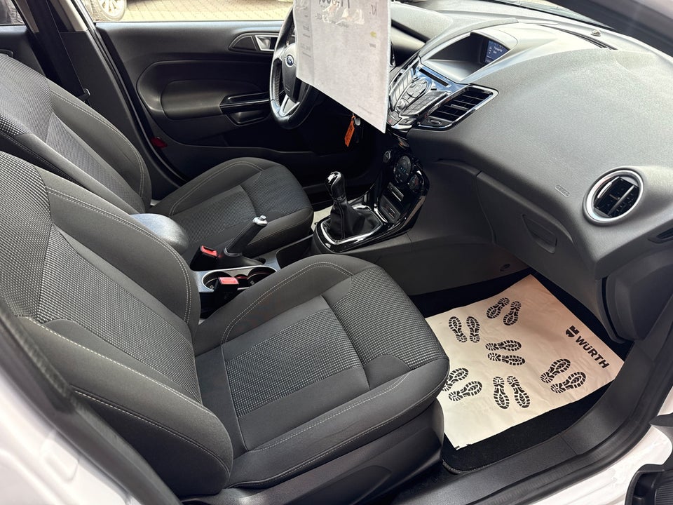 Ford Fiesta 1,0 EcoBoost Titanium 5d