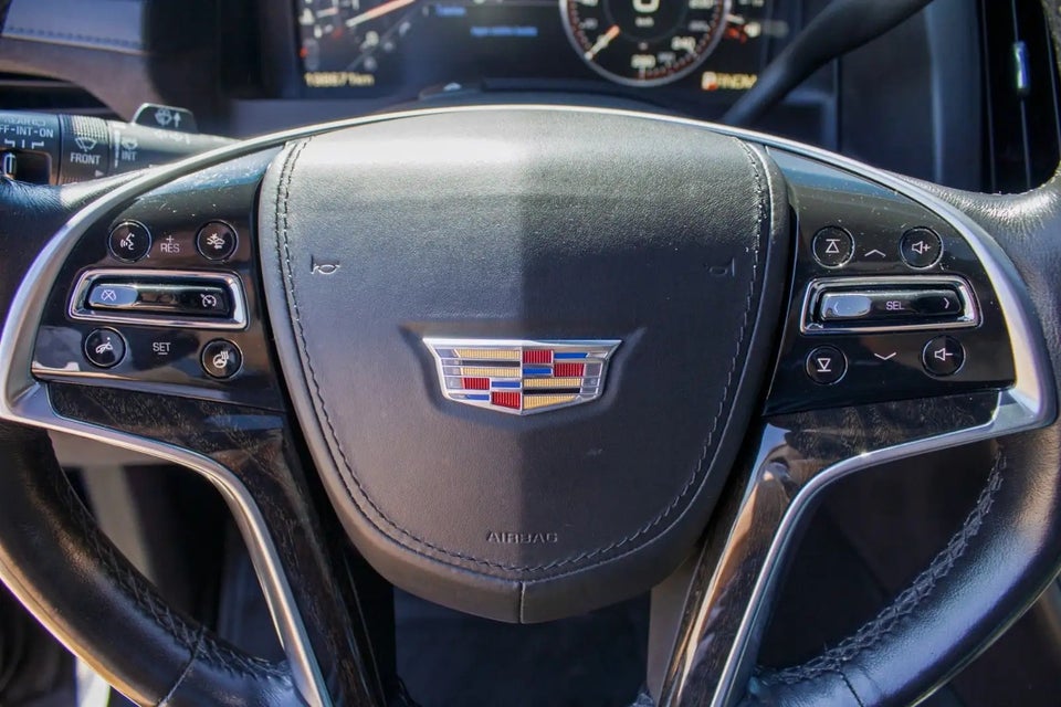 Cadillac Escalade 6,2 V8 ESV Platinum aut. 7prs 5d