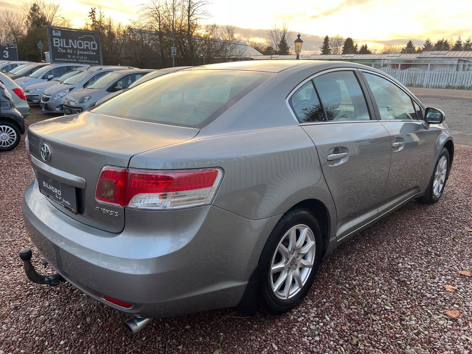 Toyota Avensis 1,6 VVT-i T1 4d