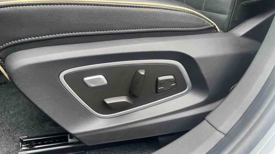 Renault Megane E-Tech 60 Iconic 5d