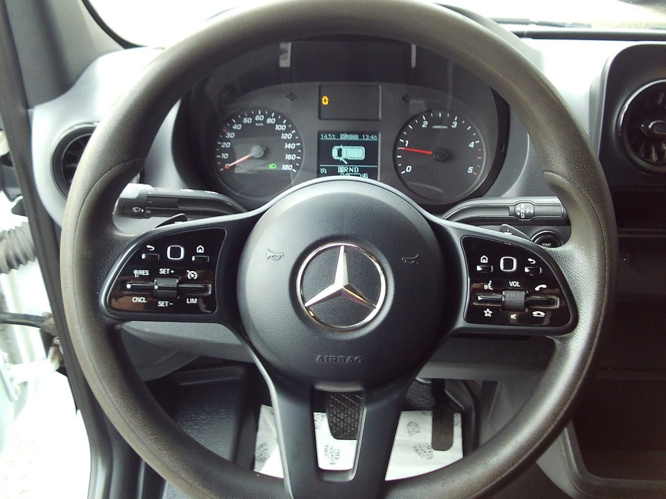 Mercedes Sprinter 316 2,2 CDi A2 Kassevogn aut. RWD