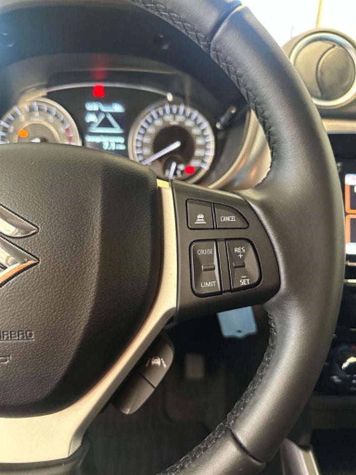 Suzuki Vitara 1,4 mHybrid Active 5d